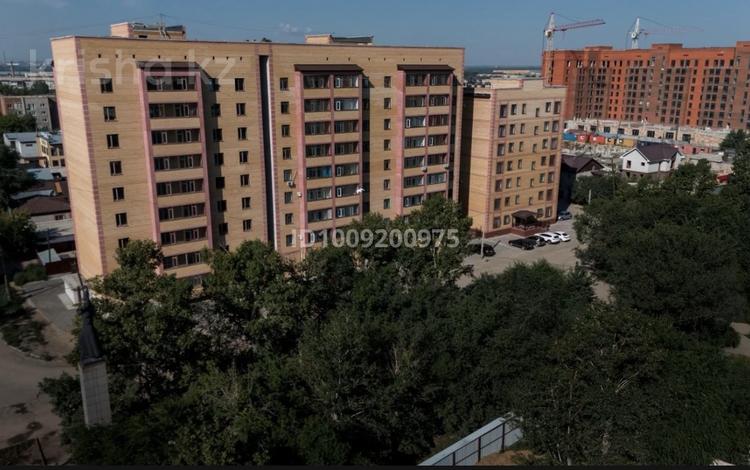 2-бөлмелі пәтер · 64 м² · 9/9 қабат, Жамакаева 163 — Район 72 квартал, бағасы: 42.5 млн ₸ в Семее — фото 17