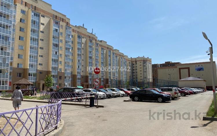 8-комнатная квартира · 295 м² · 9/9 этаж, Максут Нарикбаев 9 за 80 000 ₸ в Астане, Нура р-н — фото 2