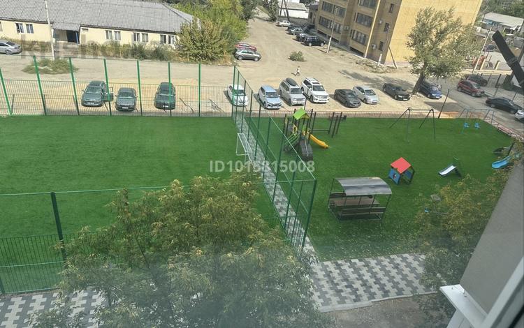 4-бөлмелі пәтер · 77 м² · 5/10 қабат, Кашаубаева 72, бағасы: 35 млн ₸ в Семее — фото 2