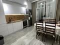 3-бөлмелі пәтер · 80 м² · 4/5 қабат, Степной 4 ш/а., Букетова 50/2, бағасы: 43 млн ₸ в Караганде, Казыбек би р-н