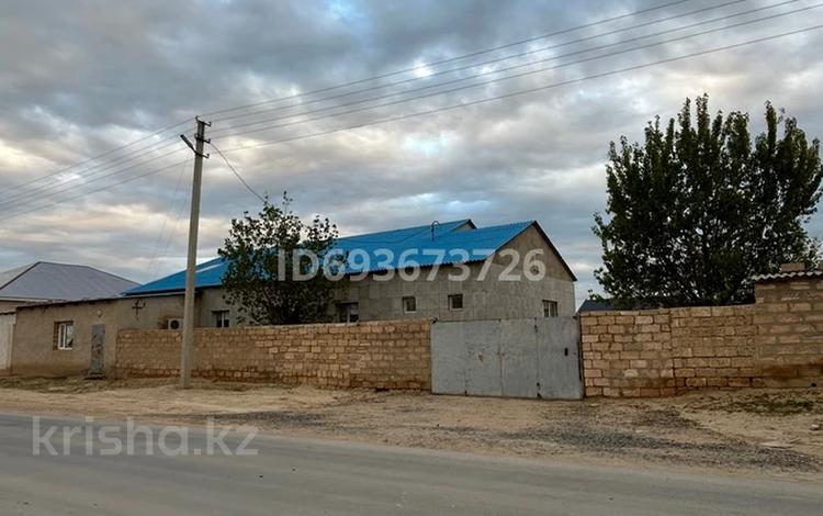 Отдельный дом · 8 комнат · 200 м² · 15 сот., Жаңғабылұлы 109 — 8 орта мектепке жақын,Больницға жақын,мешіткеде жақын.Жазыңыз келісім бар! за 25 млн ₸ в Жетыбае — фото 15