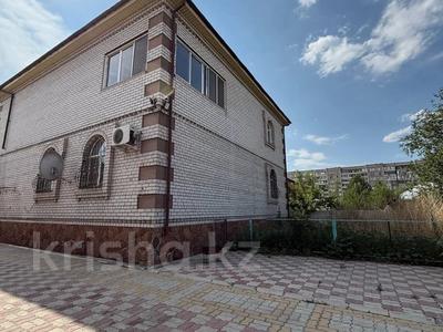 Отдельный дом · 6 комнат · 289 м² · 10 сот., Пер Болашак за 78 млн 〒 в Семее