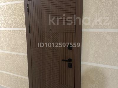 3-бөлмелі пәтер · 80 м² · 13/14 қабат, 19-й мкр, 19 мкрн 5, бағасы: ~ 37 млн ₸ в Актау