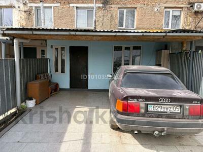 3-бөлмелі пәтер · 40 м² · 1/2 қабат, Айтеке би 1/4, бағасы: 13 млн ₸ в Боралдае (Бурундай)