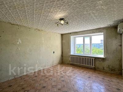 1-комнатная квартира · 36 м² · 5/5 этаж, мкр 8, Сатпаева за 5.7 млн ₸ в Актобе