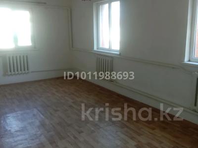 Отдельный дом · 3 комнаты · 90 м², Маяковского 21 за 70 000 〒 в Актобе, мкр Гормолзавод