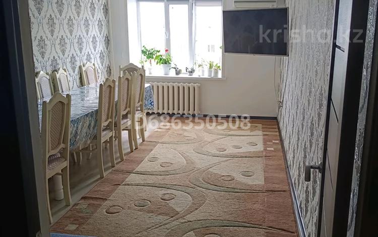 3-комнатная квартира · 80.8 м² · 8/10 этаж, Гагарина 1/3 за 23.5 млн ₸ в Уральске — фото 2