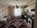2-комнатная квартира · 72 м² · 8/10 этаж, Набережная — Қонаев за 17 млн ₸ в Актобе, мкр. Курмыш — фото 3