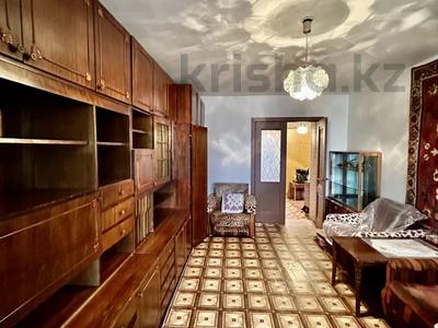 3-комнатная квартира · 56.9 м² · 3/5 этаж, Сортировка, Маметовой 93 — Маг Мебельный за 9.5 млн ₸ в Караганде, Алихана Бокейханова р-н