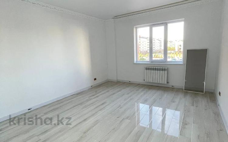 3-комнатная квартира, 105 м², 2/5 этаж, мкр. Алтын орда 11т