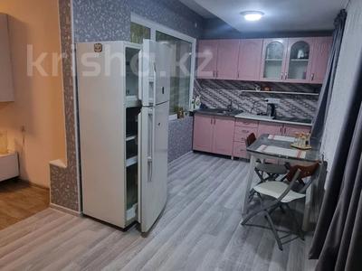 Аренда квартир в Алматы: 2-комнатная квартира · 48 м² · 1/4 этаж, мкр Орбита-1, Торайгырова 47 — Саина за 250 000 〒 2-комнатная квартира · 48 м² · 1/4 этаж, мкр Орбита-1, Торайгырова 47 — Саина за 250 000 〒 в Алматы, Бостандыкский р-н