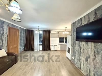 2-бөлмелі пәтер · 44.7 м² · 3/5 қабат, Жаңа қала ш/а., Назарбаева 23, бағасы: 19.5 млн ₸ в Караганде, Казыбек би р-н