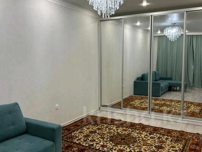 4-бөлмелі пәтер · 165 м² · 9/10 қабат, Ракымжан Кошкарбаев 28, бағасы: 123 млн ₸ в Астане, Сарайшык р-н