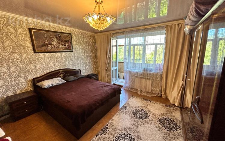 3-комнатная квартира · 65 м² · 4/9 этаж, мкр Юго-Восток, Мкр Степной 2 за 25 млн ₸ в Караганде, Казыбек би р-н — фото 2