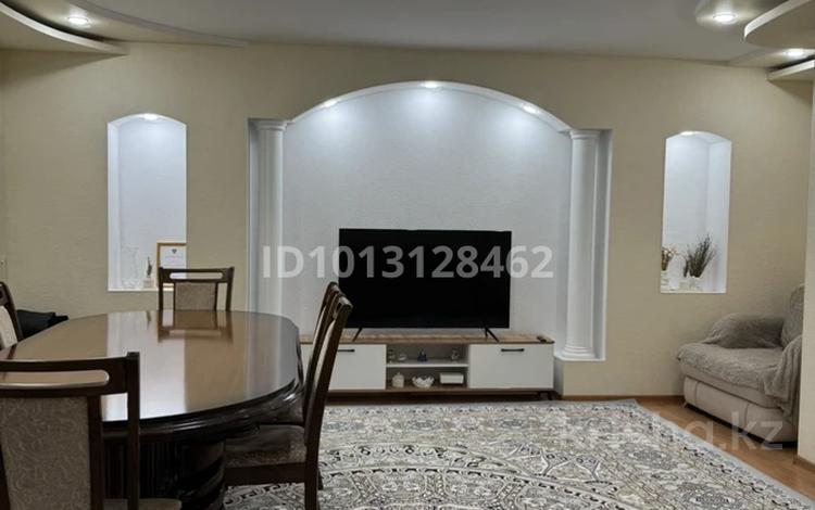 3-комнатная квартира · 87.2 м² · 1/6 этаж, Сазда-1, марата оспанова 54 — Оспанова- Абулхаирхана за 25 млн ₸ в Актобе — фото 2