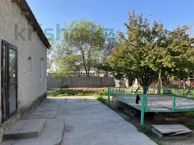 Отдельный дом · 4 комнаты · 120 м² · 10 сот., мкр Самал-2 за 55 млн ₸ в Шымкенте, Абайский р-н