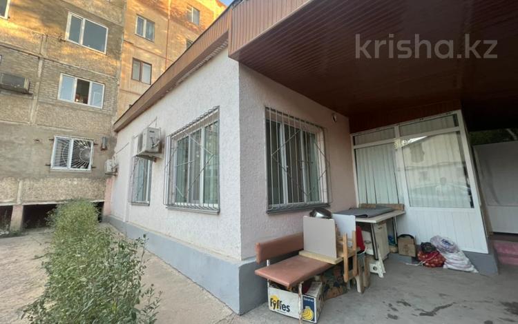 5-комнатная квартира, 120 м², 1/5 этаж, мкр Восток за 33 млн 〒 в Шымкенте, Енбекшинский р-н — фото 2