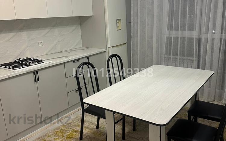 2-бөлмелі пәтер · 60 м² · 4/9 қабат, Шұғыла ш/а., бағасы: 270 000 ₸ в Алматы, Наурызбайский р-н — фото 2