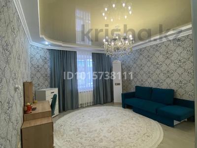 2-бөлмелі пәтер · 85 м² · 5/6 қабат, Алтын орда ш/а. 20/1 — тауелсіздік, бағасы: 30 млн ₸ в Актобе, мкр. Алтын орда