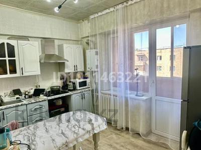 4-бөлмелі пәтер · 100 м² · 5/5 қабат, Водник-2 20, бағасы: 240 000 〒 в Боралдае (Бурундай), мкр Водник-2