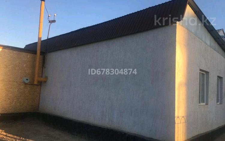 Отдельный дом · 4 комнаты · 39.1 м² · 800 сот., Микраен арай жастлек 30 за 13 млн 〒 в  — фото 2