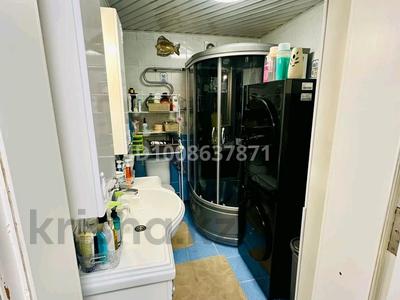3-комнатная квартира · 64 м² · 2/5 этаж, мкр Юго-Восток, Язева 11 — КарГУ за 21.5 млн ₸ в Караганде, Казыбек би р-н