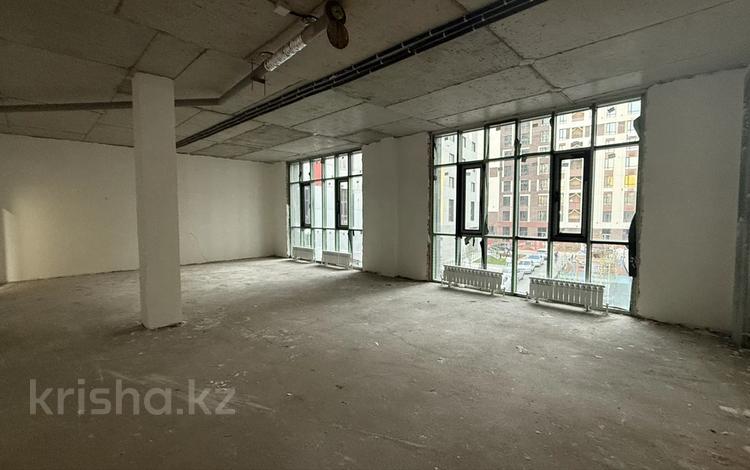 Офисы, магазины и бутики, салоны красоты, фитнес и спорт, медцентры и аптеки, образование, кабинеты и рабочие места, студии · 79 м² за 632 000 〒 в Астане, Алматы р-н — фото 2