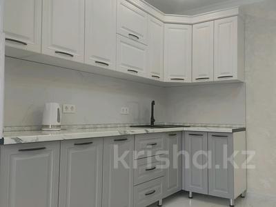 4-бөлмелі пәтер, 90 м², 2/5 қабат, Калдаякова 41 — Толе Би, бағасы: 100 млн 〒 в Алматы, Медеуский р-н