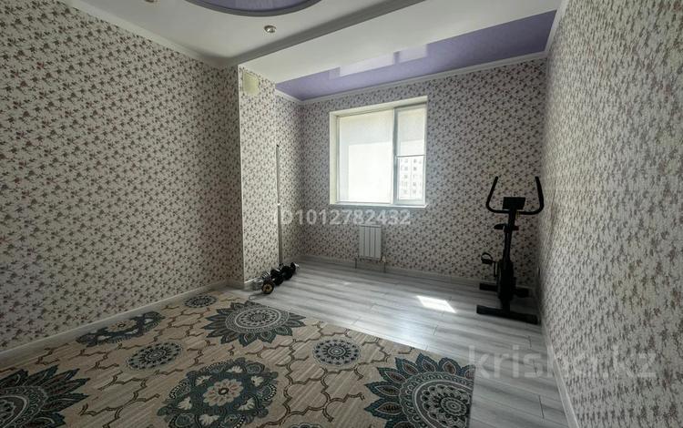 4-комнатная квартира · 130 м² · 2/7 этаж, 34-й мкр 2 за 40 млн ₸ в Актау — фото 2