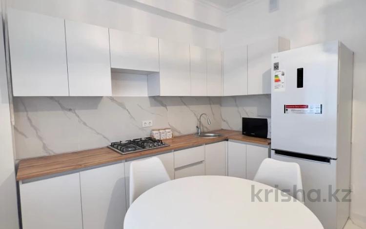 2-комнатная квартира, 40 м², 1/5 этаж, 20-й микрорайон 22