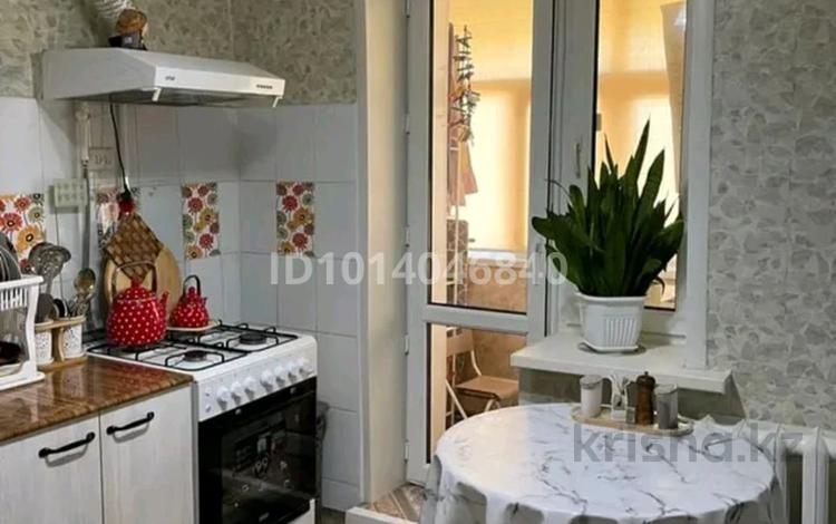 1-комнатная квартира · 30 м² · 5/9 этаж, мкр Омега, Есенжанова 20 за 80 000 ₸ в Уральске — фото 2