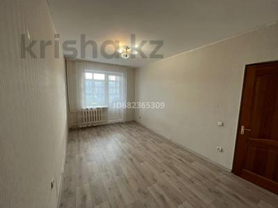 2-комнатная квартира, 54 м², 4/9 этаж помесячно, Жирентаева за 170 000 〒 в Астане, Алматы р-н