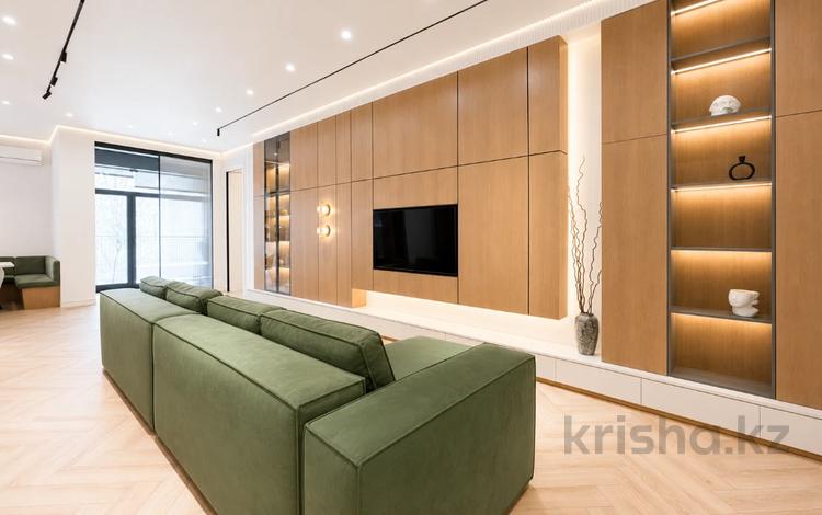 4-комнатная квартира · 193 м² · 1/3 этаж, Ондасынова 1/1 за 490 млн ₸ в Алматы, Медеуский р-н — фото 40