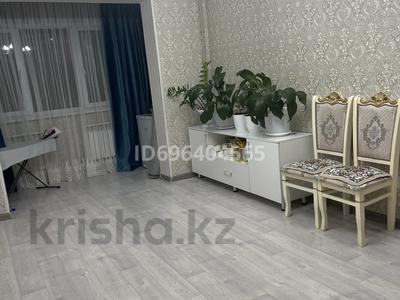 5-комнатная квартира · 100 м² · 4/5 этаж, Жансая11мкр 26 — Бауыржан момышұлы за 30 млн ₸ в Таразе