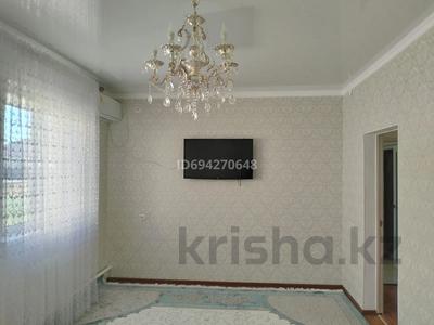 Жеке үй · 3 бөлме · 72.5 м² · 8 сот., мкр Бирлик-2, 26 12, бағасы: 17 млн ₸ в Атырау