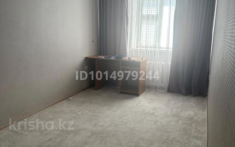 2-бөлмелі пәтер · 55 м² · 5/5 қабат, Мухтар Ауэзова 12Д — Рядом с торговым домом Алишер, бағасы: 17.5 млн ₸ в Хромтау — фото 3