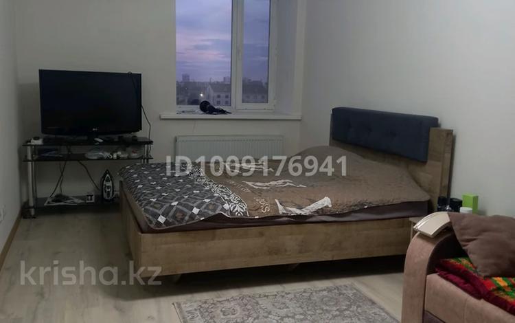 1-комнатная квартира · 34.9 м² · 5/10 этаж, Мукан Толебаев 25 за 18 млн ₸ в Астане — фото 2