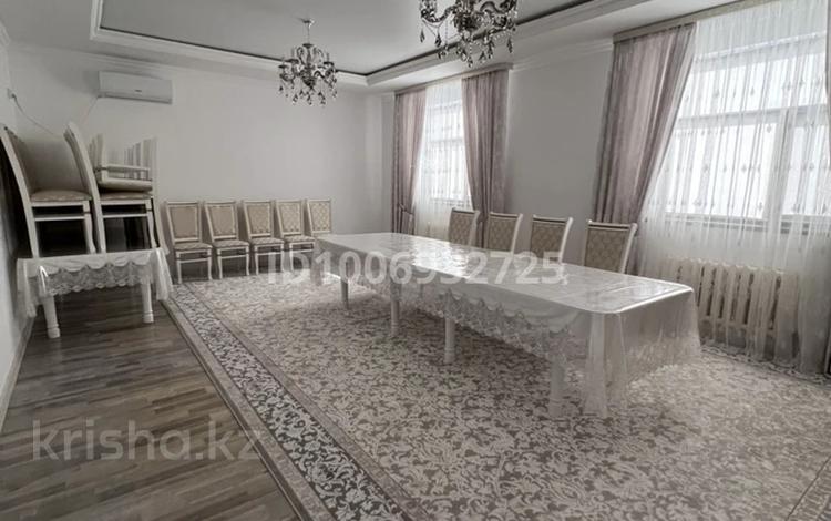 Отдельный дом · 5 комнат · 200 м² · 7.5 сот., Тұран 1 — Жас Алаш за 43 млн 〒 в  — фото 2