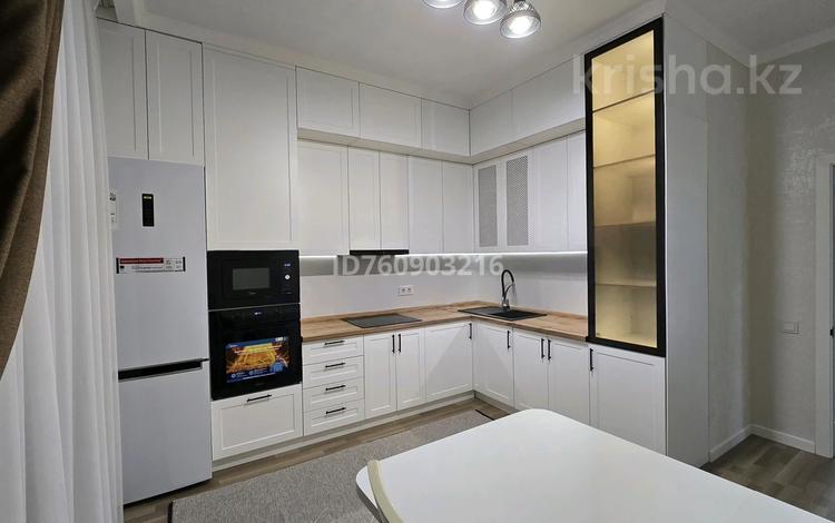 2-комнатная квартира · 70 м² · 8/16 этаж, Абая 165 — Тургут Озала за 450 000 ₸ в Алматы, Алмалинский р-н — фото 5