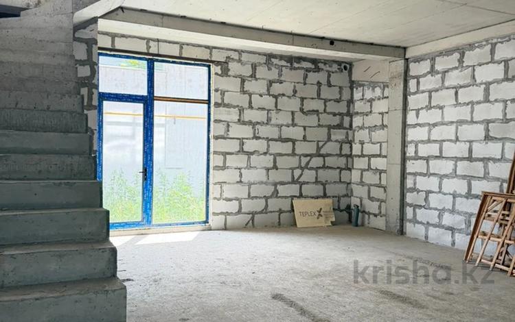 5-бөлмелі пәтер · 280 м², мкр Ерменсай, ул. Жангир хан 41, бағасы: 240 млн ₸ в Алматы, Бостандыкский р-н — фото 2