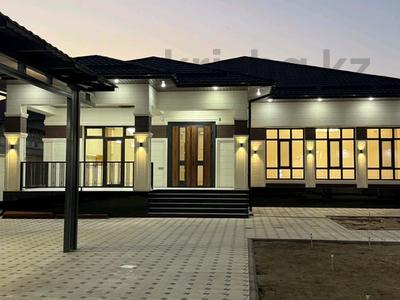 Отдельный дом · 6 комнат · 260 м² · 8 сот., Севера запад 523 за 125 млн ₸ в Шымкенте