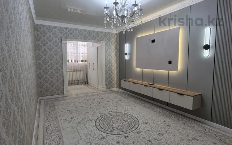 5-комнатная квартира · 120 м² · 3/6 этаж, 16-й мкр 43/1 за 250 000 ₸ в Актау — фото 2
