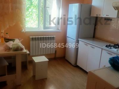 1-комнатная квартира, 33 м², 2/2 этаж помесячно, мкр Айгерим-1 182 — Саги Ашимова за 120 000 〒 в Алматы, Алатауский р-н