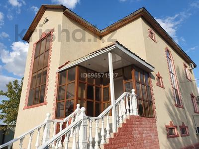 Отдельный дом · 8 комнат · 400 м² · 1.1 сот., мкр Геолог, Жанкожа батыра — Аккулова жанкожа батыра за 80 млн ₸ в Атырау