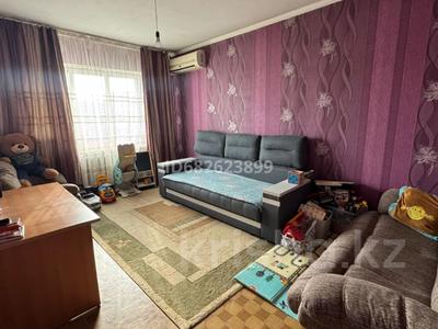 Продажа квартир в Алматы: 3-комнатная квартира · 81.8 м² · 8/9 этаж, мкр Аксай-4 за ~ 45 млн 〒 3-комнатная квартира · 81.8 м² · 8/9 этаж, мкр Аксай-4 за ~ 45 млн 〒 в Алматы, Ауэзовский р-н