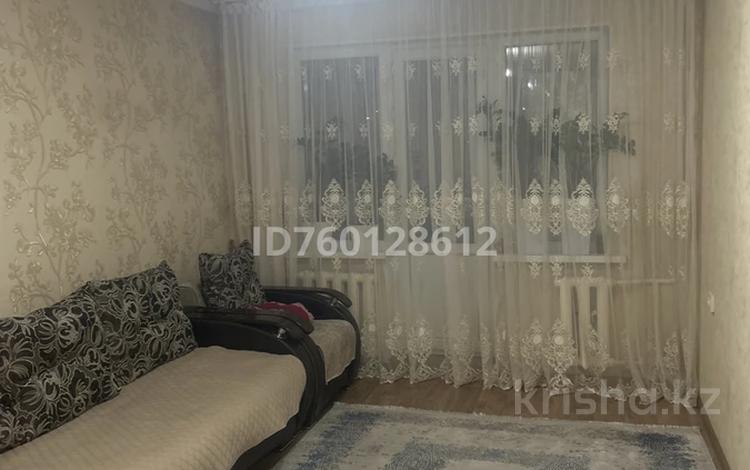 2-бөлмелі пәтер · 45 м² · 2/4 қабат · ай сайын, мкр №3 41, бағасы: 250 000 〒 в Алматы, Ауэзовский р-н — фото 2