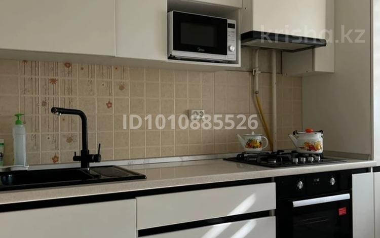 3-комнатная квартира · 70 м² · 4/5 этаж, мкр 11, Шайкенова 12 — 9 школа гимназия, ТД Нектар за 23.5 млн 〒 в Актобе — фото 12