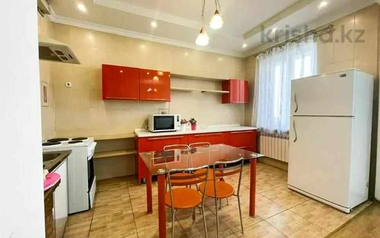 2-комнатная квартира, 85 м², 14/20 этаж помесячно, Достык 160