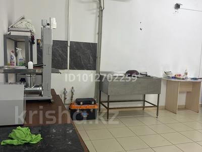 Магазины и бутики, салоны красоты · 90 м² за 20 млн ₸ в Актау, 32Б мкр