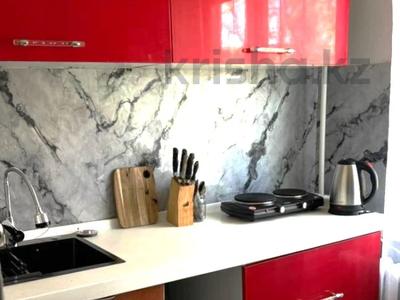 2-комнатная квартира · 44 м² · 2/5 этаж, Майкудук, 12 микрорайон за 9.5 млн ₸ в Караганде, Алихана Бокейханова р-н